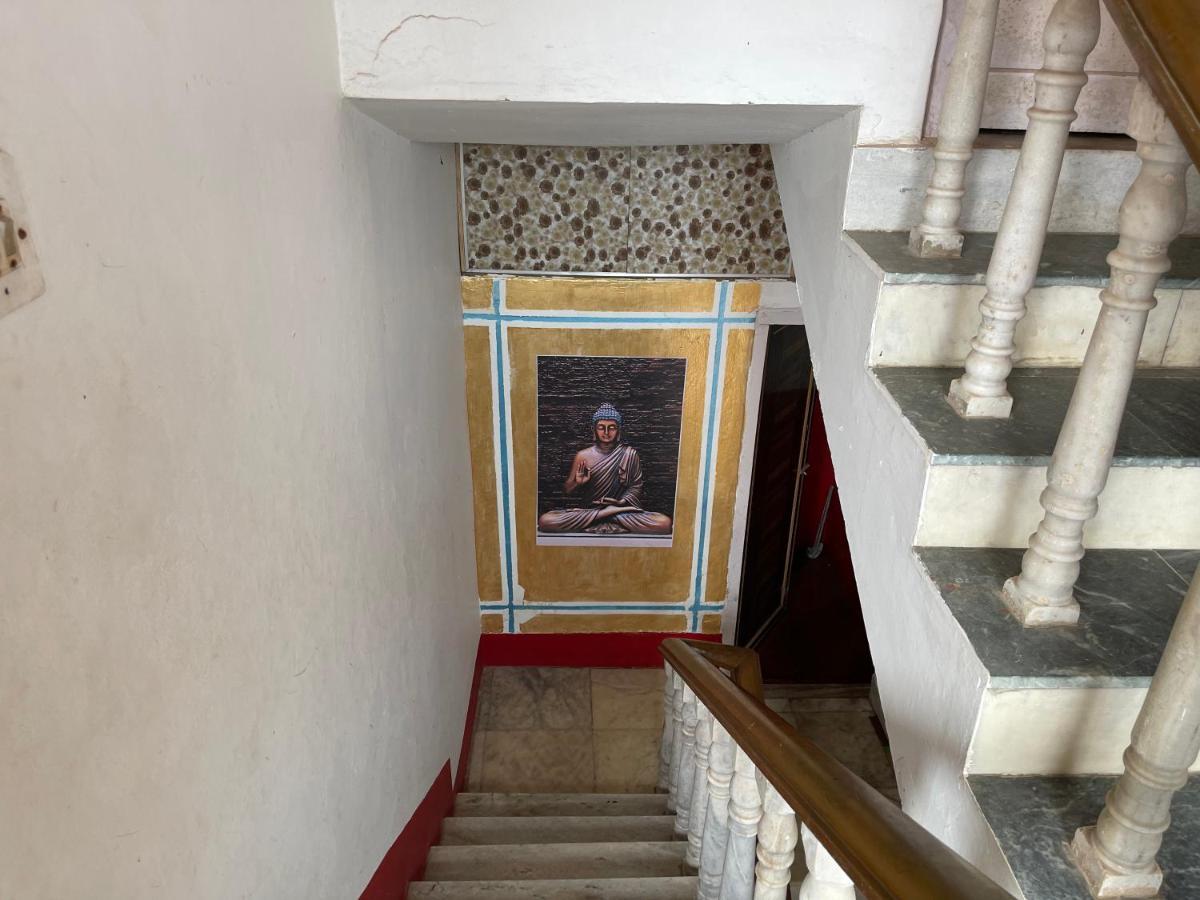 Hotel Well Inn Puri Zewnętrze zdjęcie